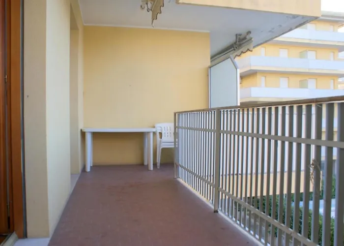 Comfy Flat In A Residence-Beahost